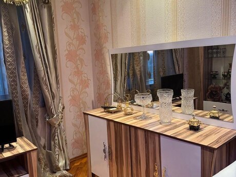 2 otaqlı yeni tikili - Bakıxanov q. - 90 m²