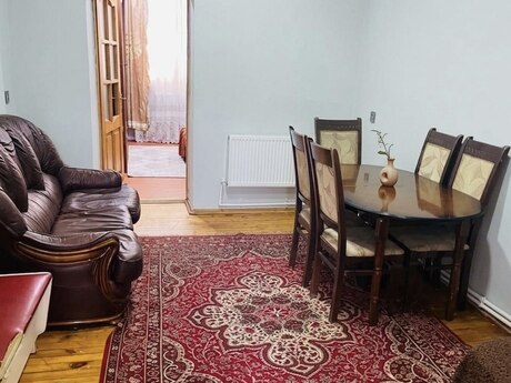 Elan №6119984 - Bakı, 28 May m., 2 otaqlı, 55 m², 2/5 mərtəbə