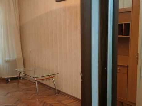 2 otaqlı köhnə tikili - Memar Əcəmi m. - 53 m²