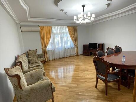 Elan №6119970 - Bakı, Nəsimi r., 4 otaqlı, 180 m², 6/18 mərtəbə