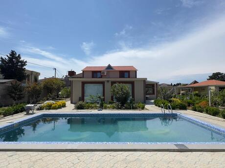 5 otaqlı həyət evi/bağ evi - Mərdəkan q. - 200 m²