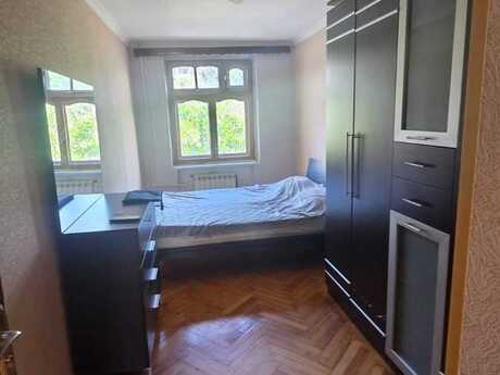 2 otaqlı köhnə tikili - Həzi Aslanov m. - 42 m²