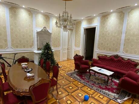 5 otaqlı köhnə tikili - İçəri Şəhər m. - 200 m²