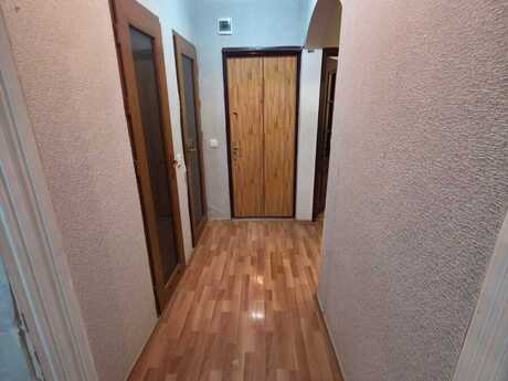 2 otaqlı köhnə tikili - 9-cu mikrorayon q. - 60 m²