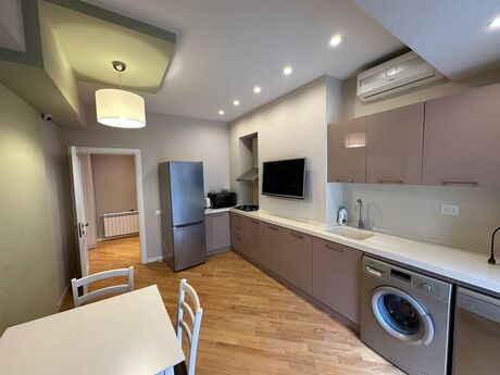 2 otaqlı yeni tikili - Şah İsmayıl Xətai m. - 90 m²