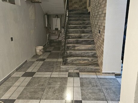 6 otaqlı həyət evi/bağ evi - Mehdiabad q. - 264 m²