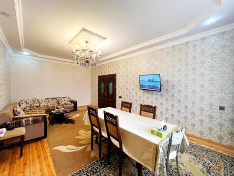 6 otaqlı həyət evi/bağ evi - Sumqayıt - 250 m²