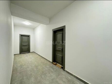 4 otaqlı yeni tikili - Xətai r. - 186 m²