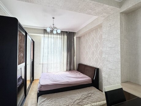 2-комн. новостройка - м. 20 января - 80 м²