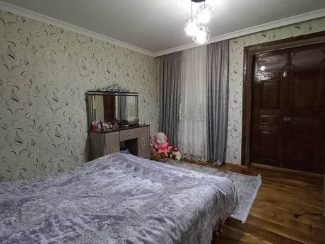 7 otaqlı həyət evi/bağ evi - Qəbələ - 240 m²