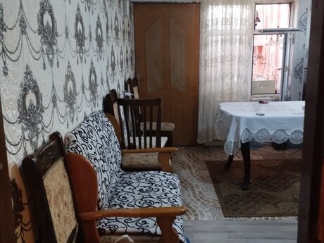 2 otaqlı həyət evi/bağ evi - Xırdalan - 70 m²