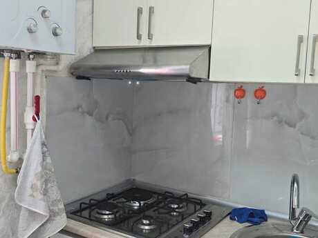 2 otaqlı köhnə tikili - 28 May m. - 55 m²