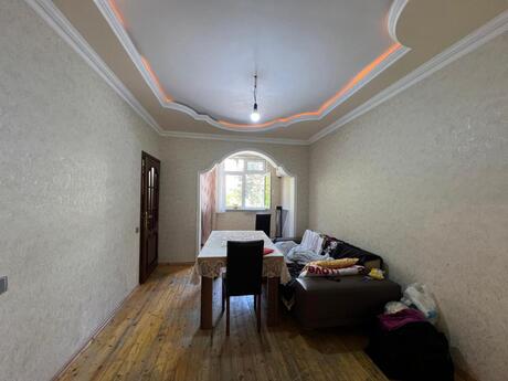 2 otaqlı köhnə tikili - Memar Əcəmi m. - 50 m²