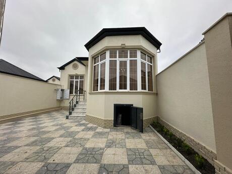 4 otaqlı həyət evi/bağ evi - Zabrat q. - 120 m²
