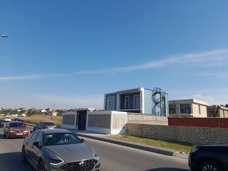 4 otaqlı həyət evi/bağ evi - Novxanı q. - 176 m²