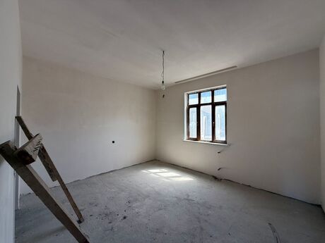 7 otaqlı həyət evi/bağ evi - Xırdalan - 390 m²