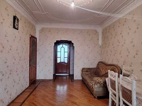 3 otaqlı köhnə tikili - Memar Əcəmi m. - 50 m²