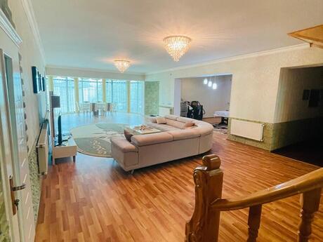 4 otaqlı həyət evi/bağ evi - Bilgəh q. - 300 m²