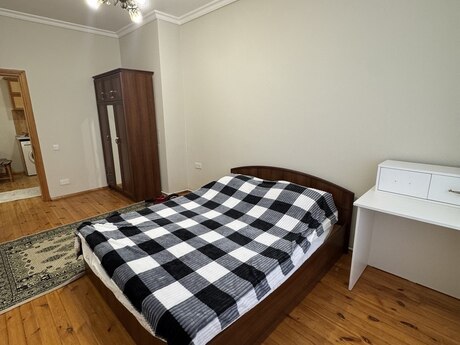 2-комн. новостройка - м. Ази Асланов - 70 м²
