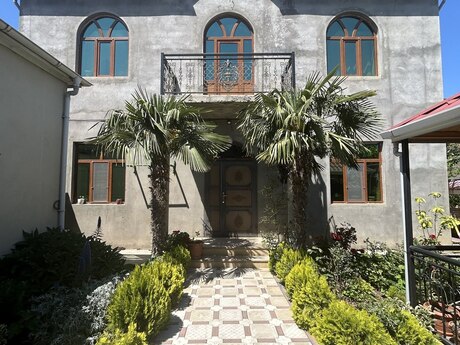 6 otaqlı həyət evi/bağ evi - Mehdiabad q. - 200 m²