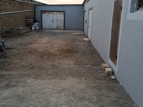 Obyekt - Lökbatan q. - 160 m²