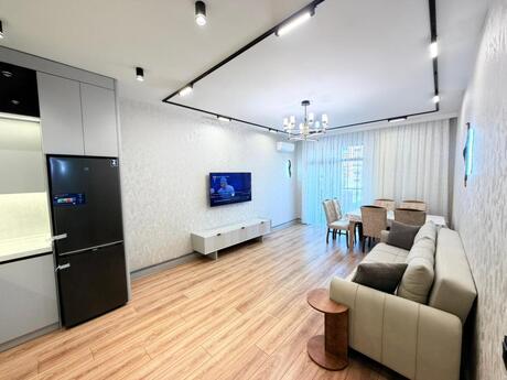 3 otaqlı yeni tikili - 8 Noyabr m. - 110 m²