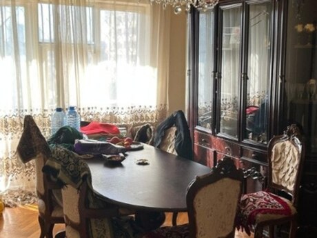 3 otaqlı köhnə tikili - Azadlıq Prospekti m. - 85 m²