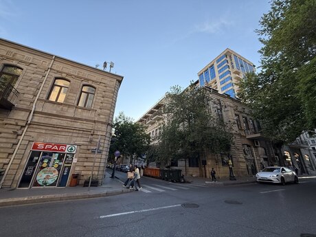 2 otaqlı köhnə tikili - Sahil m. - 55 m²