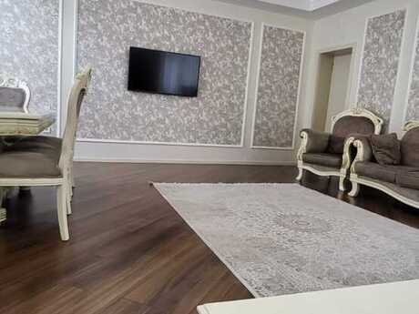 4 otaqlı yeni tikili - Əhmədli q. - 145 m²