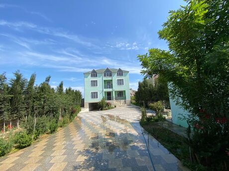 5 otaqlı həyət evi/bağ evi - Sabunçu r. - 277 m²