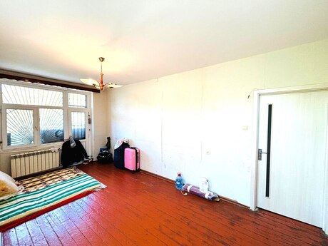 1 otaqlı köhnə tikili - Bakıxanov q. - 40 m²