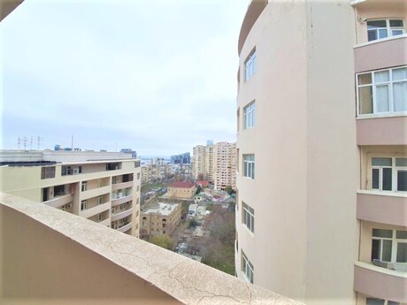 3 otaqlı yeni tikili - Elmlər Akademiyası m. - 150 m²