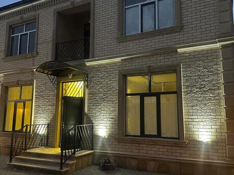 4 otaqlı həyət evi/bağ evi - Qaraçuxur q. - 230 m²