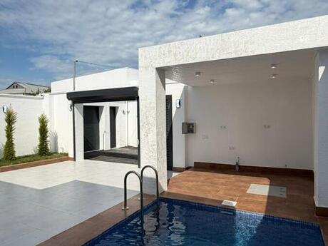 4 otaqlı həyət evi/bağ evi - Mərdəkan q. - 160 m²
