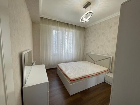 2 otaqlı yeni tikili - İnşaatçılar m. - 77 m²