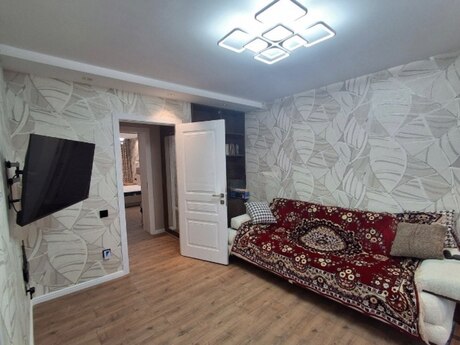 2 otaqlı köhnə tikili - Elmlər Akademiyası m. - 55 m²