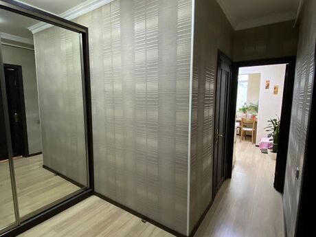 3 otaqlı köhnə tikili - Xalqlar Dostluğu m. - 48 m²