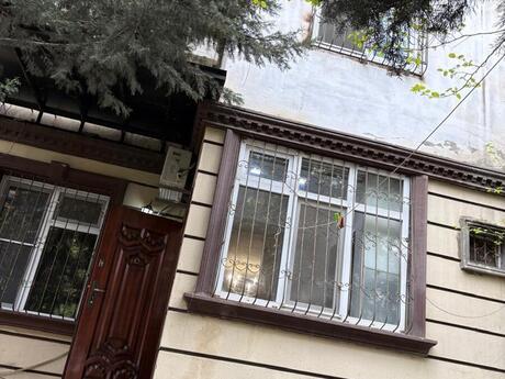 2 otaqlı köhnə tikili - İnşaatçılar m. - 40 m²