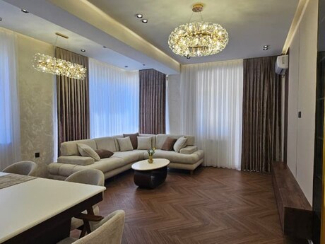 3-комн. новостройка - м. Нариман Нариманов - 122 м²