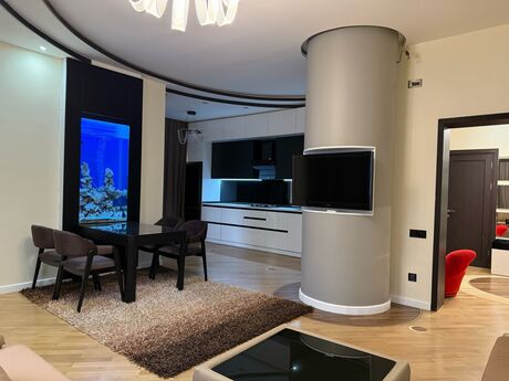 2 otaqlı yeni tikili - Binəqədi r. - 85 m²