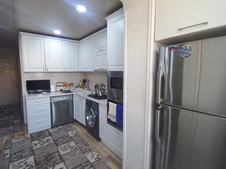3 otaqlı köhnə tikili - Xalqlar Dostluğu m. - 85 m²