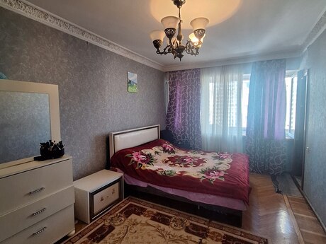 2 otaqlı köhnə tikili - Elmlər Akademiyası m. - 85 m²