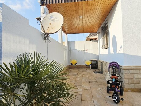 4 otaqlı həyət evi/bağ evi - Biləcəri q. - 100 m²