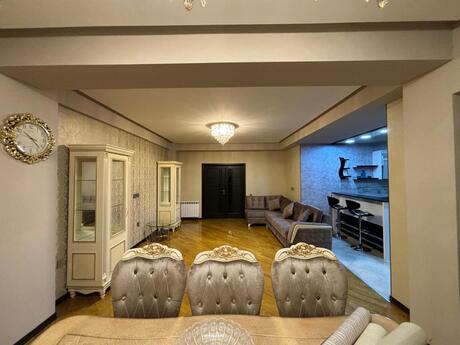3 otaqlı köhnə tikili - Elmlər Akademiyası m. - 120 m²