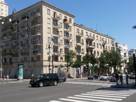 2 otaqlı köhnə tikili - 28 May m. - 55 m²