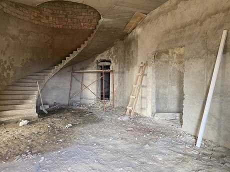 12 otaqlı həyət evi/bağ evi - Həzi Aslanov m. - 200 m²