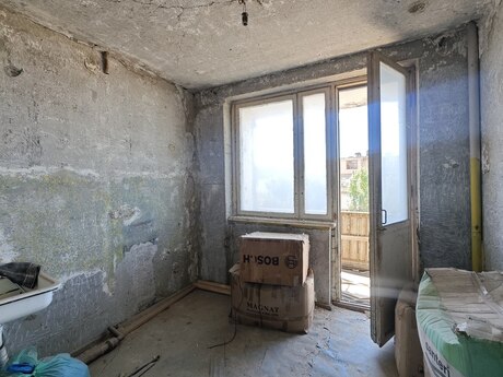 2 otaqlı köhnə tikili - Hövsan q. - 60 m²