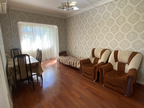 2 otaqlı köhnə tikili - Azadlıq Prospekti m. - 45 m²