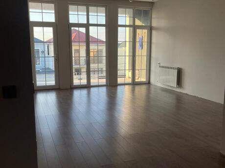 6 otaqlı həyət evi/bağ evi - Biləcəri q. - 230 m²