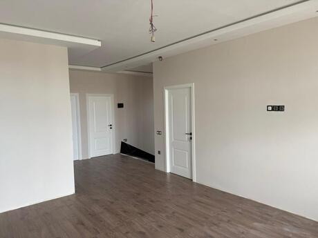 6 otaqlı həyət evi/bağ evi - Biləcəri q. - 230 m²